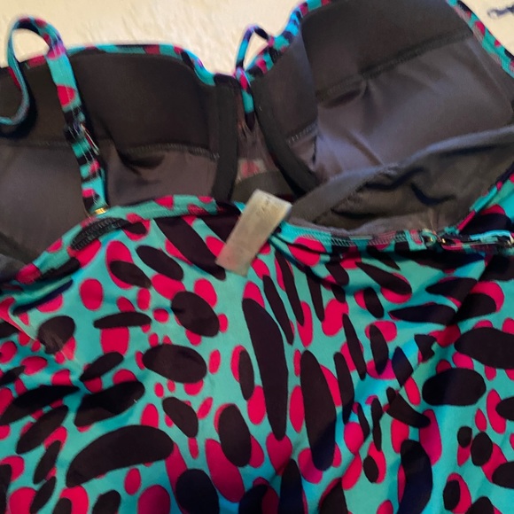 Victoria Secrets Vintage - Picture 5 of 9